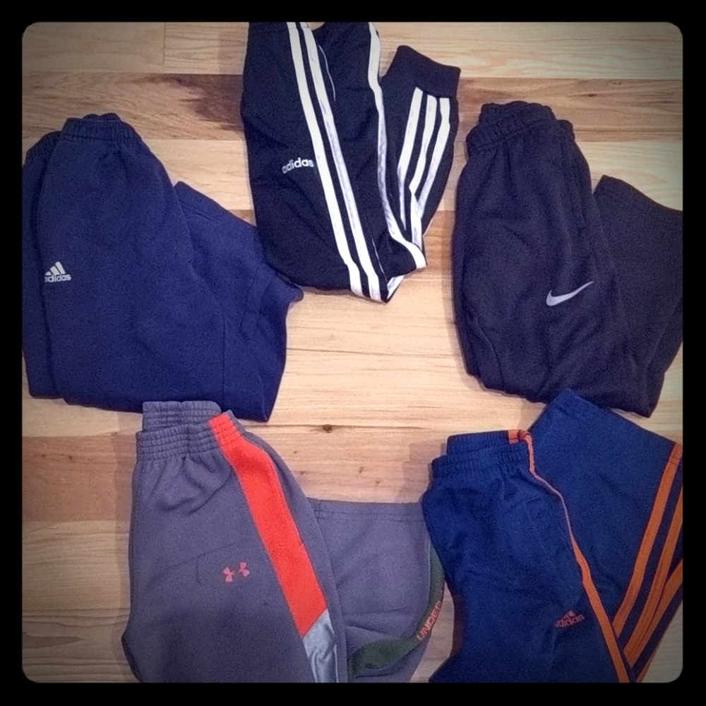 SOLD 4t 5t bundle boy pants
